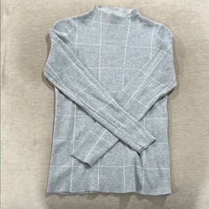 Gray Checkered Women's Sweater